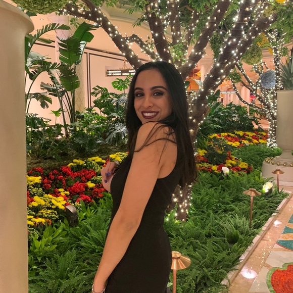 MEET YOUR POSHER! - Picture 1 of 1